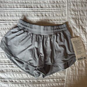 Lululemon Athletica Gray Athletic Shorts Hotty hot 2.5 in